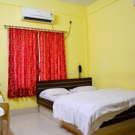 Capital O Kabita Guest House Near Acropolis Mall Calcutta Exterior foto