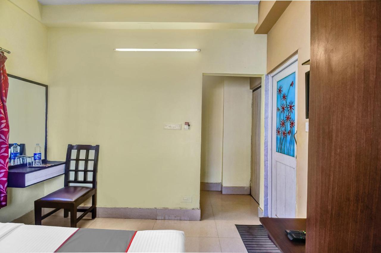Capital O Kabita Guest House Near Acropolis Mall Calcutta Exterior foto