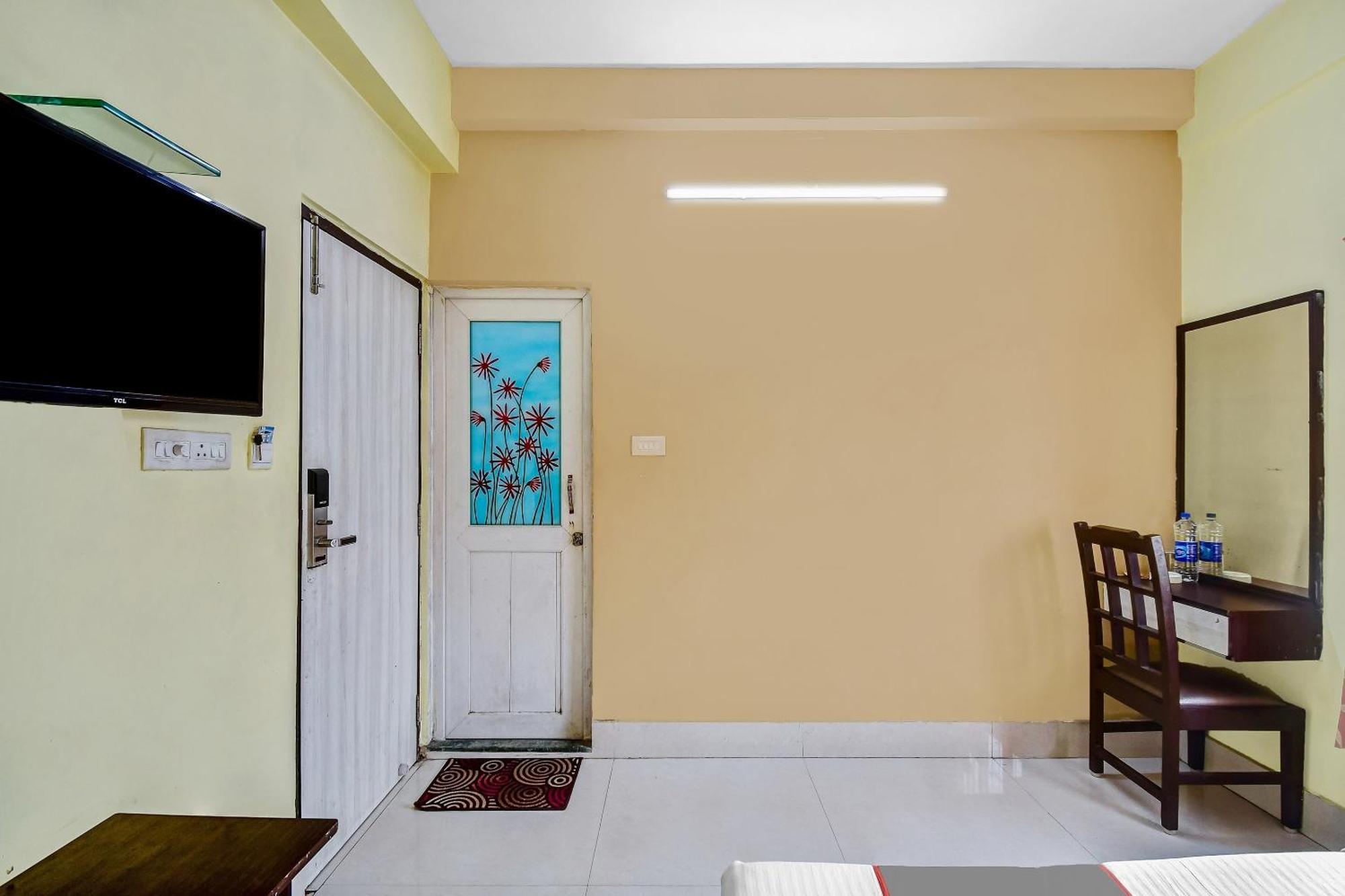 Capital O Kabita Guest House Near Acropolis Mall Calcutta Exterior foto